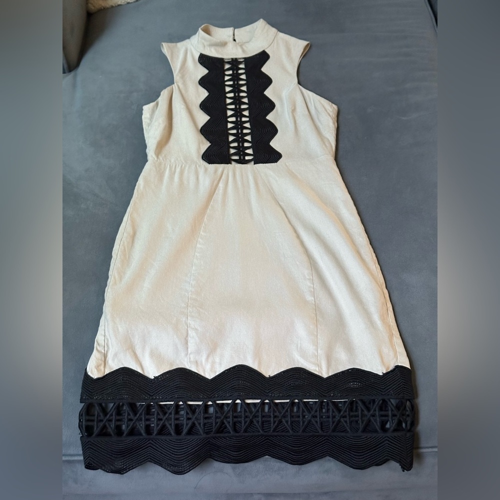 Nicole Miller Artelier Cream and Black Dress